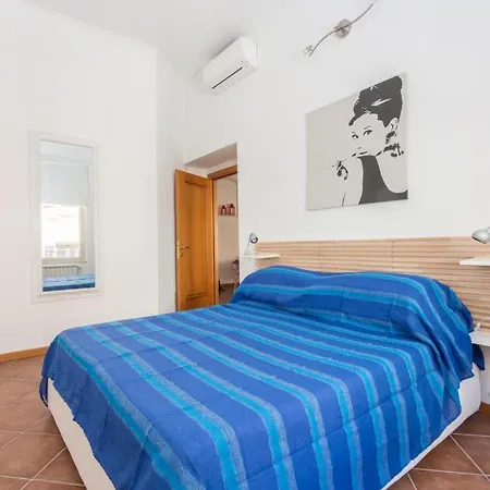 Barberini Cozy Terrace Apartament