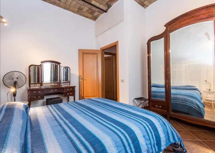 Barberini Cozy Terrace Apartment